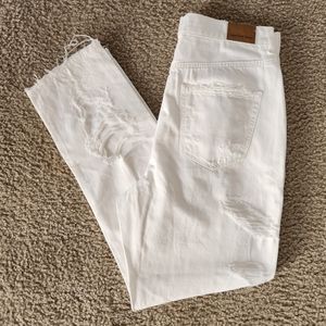 American Eagle Outfitters White Distressed Jeans